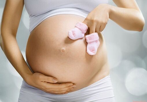 une femme enceinte transmet un papillome à son bébé